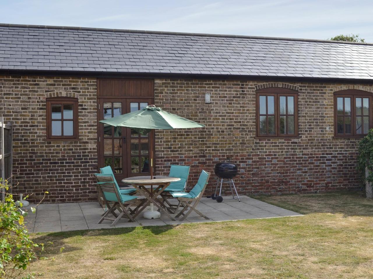 The Haybarn - carbon neutral hotel in High Halstow