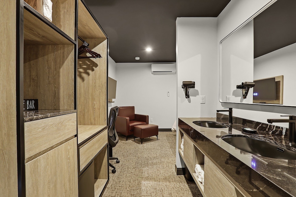 The Hermann Motel - photo 7