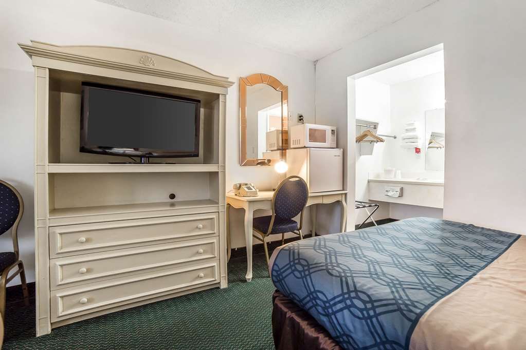Econo Lodge Lewiston - photo 7