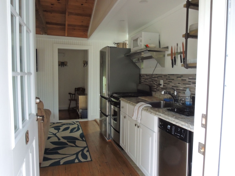 Shorelands Guest Resort and Cottages - photo 25