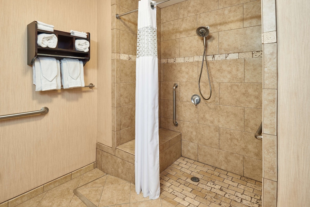 Hampton Inn & Suites Waco South - photo 31