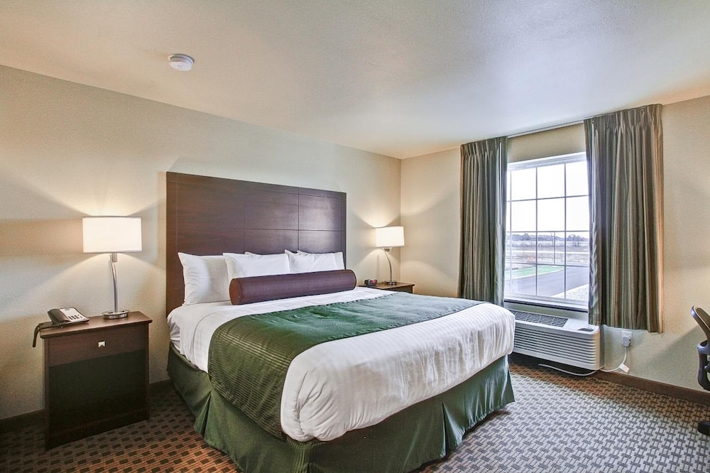 Castle Rock Inn & Suites - photo 24