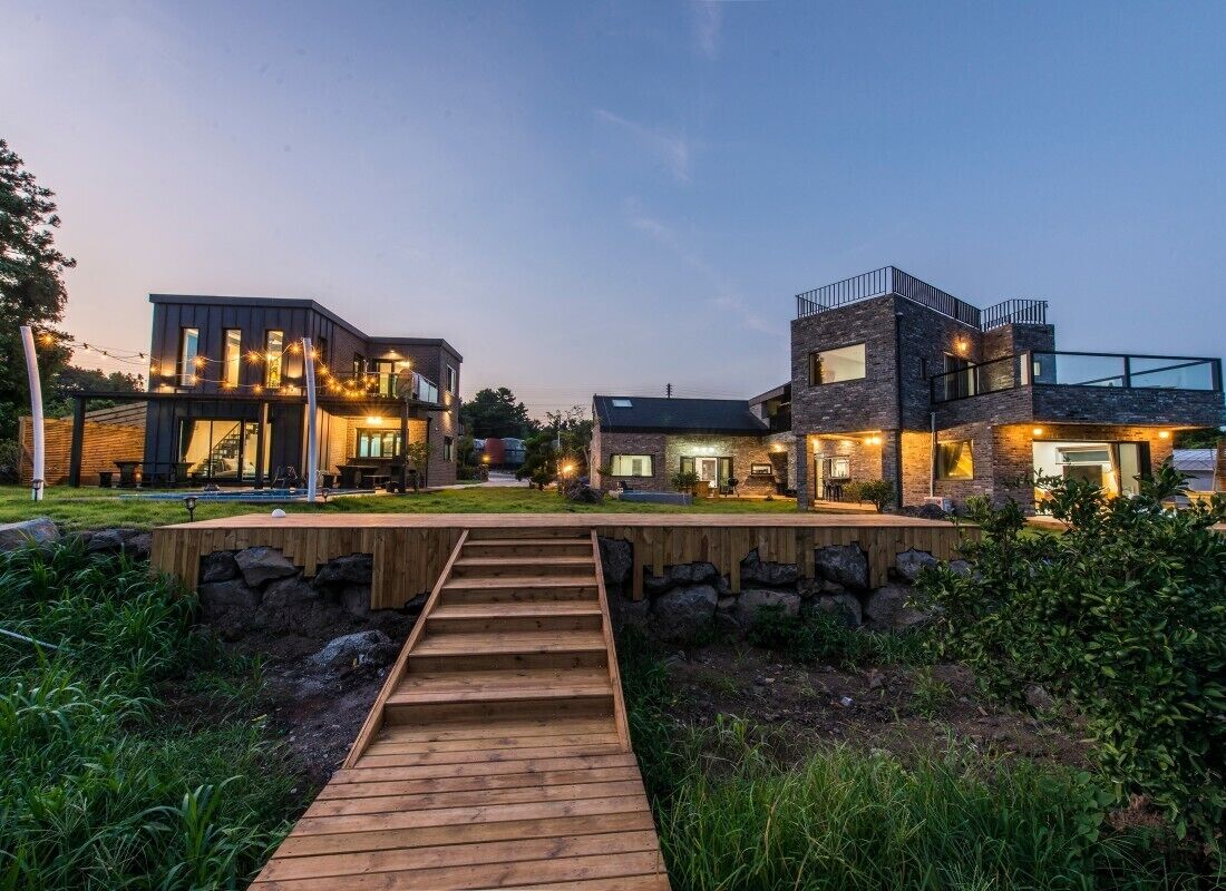 Neuringneuring Stay in Jeju City, South Korea