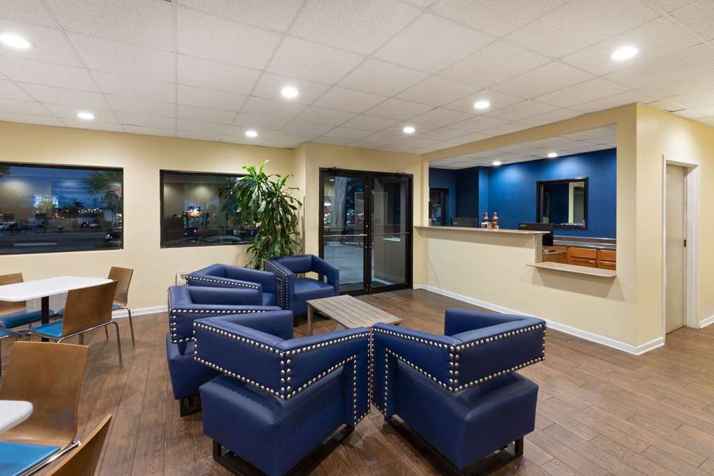 Days Inn by Wyndham Biloxi Beach - photo 8