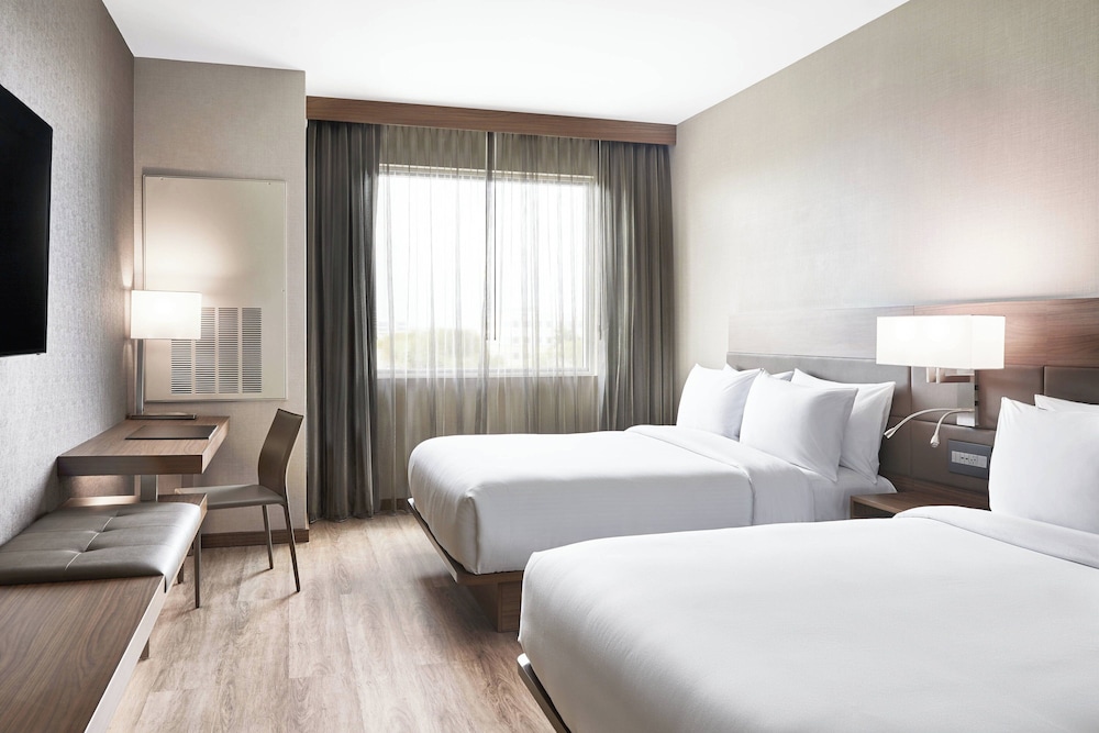 AC Hotel by Marriott Miami Airport West Doral - photo 15