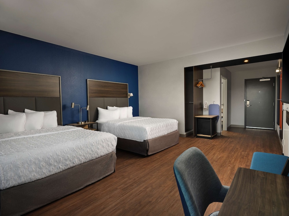Tru By Hilton Tupelo - photo 12