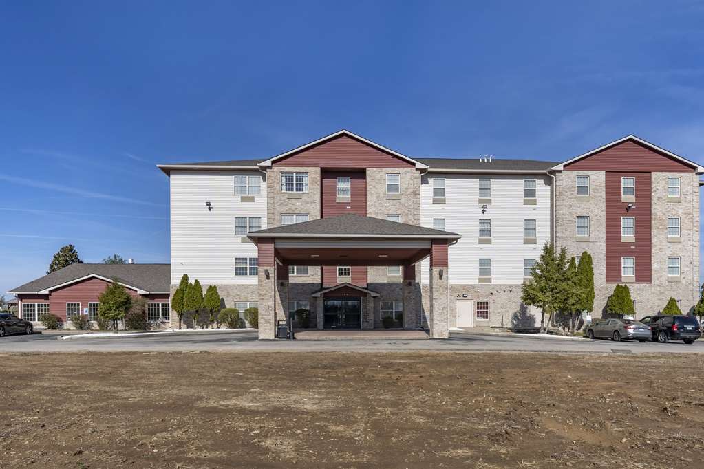 Comfort Inn & Suites Shelbyville - photo 2