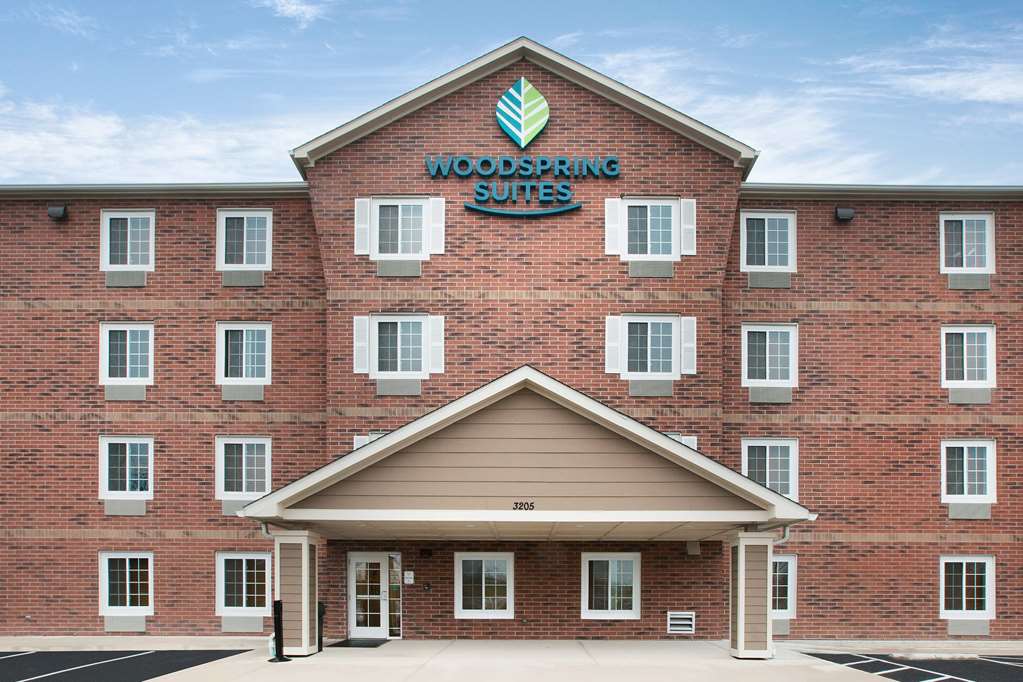 WoodSpring Suites Columbus Urbancrest - photo 2