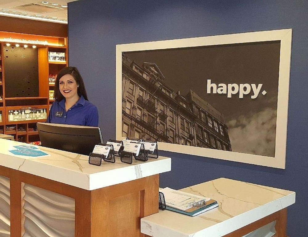 Hampton Inn & Suites Newburgh Stewart Airport - photo 2