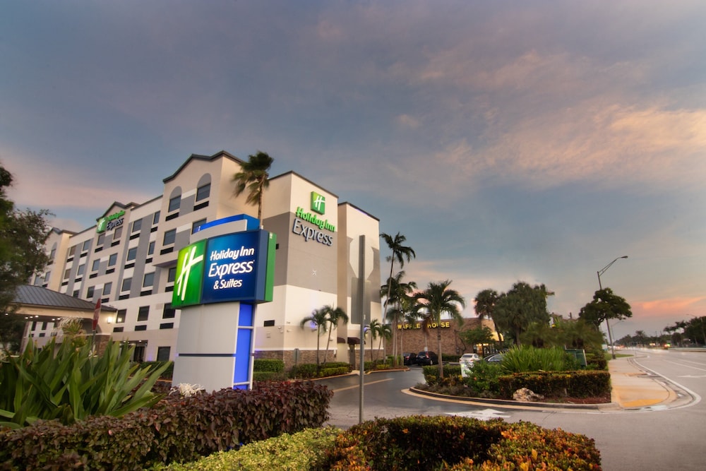 Holiday Inn Express & Suites Ft. Lauderdale Airport West by IHG - photo 68