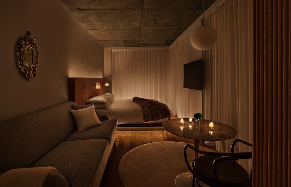 PUBLIC an Ian Schrager hotel - photo 15