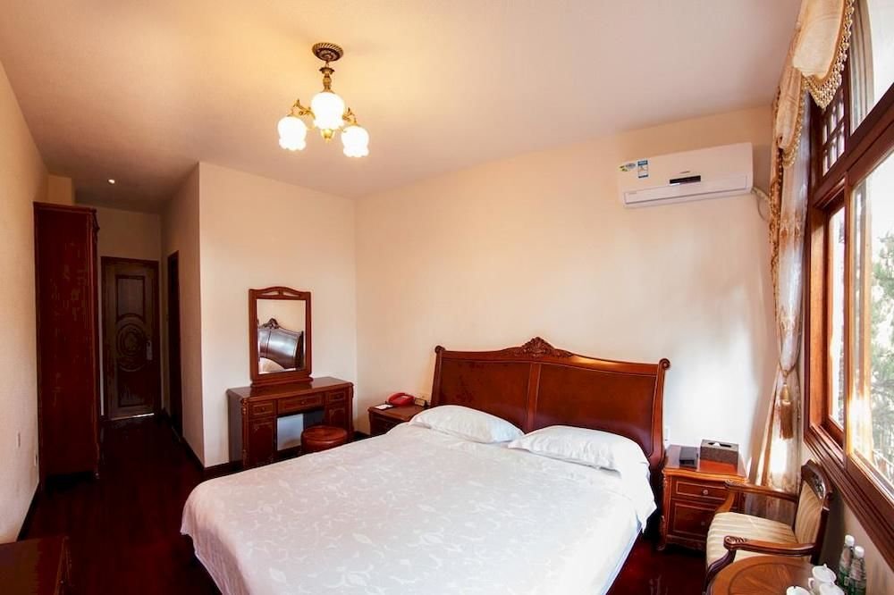 Mount Lu No. 7 Xiangshanyuan Holiday Hotel in Luyang, People's Republic of China