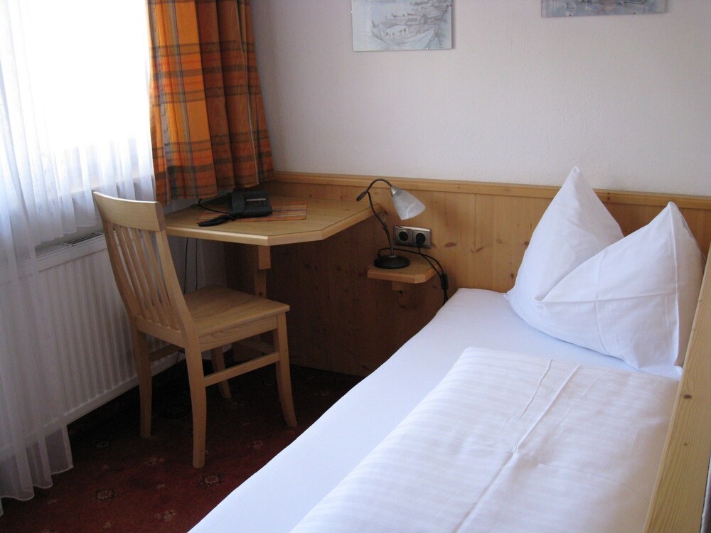 Apart Hotel Garni Strasser — Zell Am Ziller — photo 5