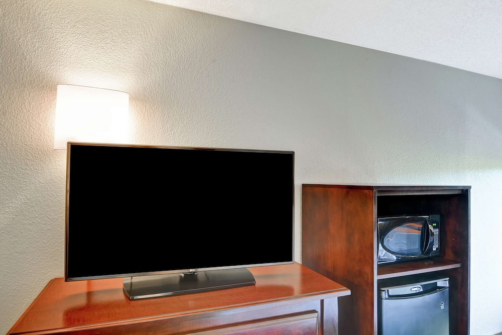 Hampton Inn Charlotte Gastonia - photo 22