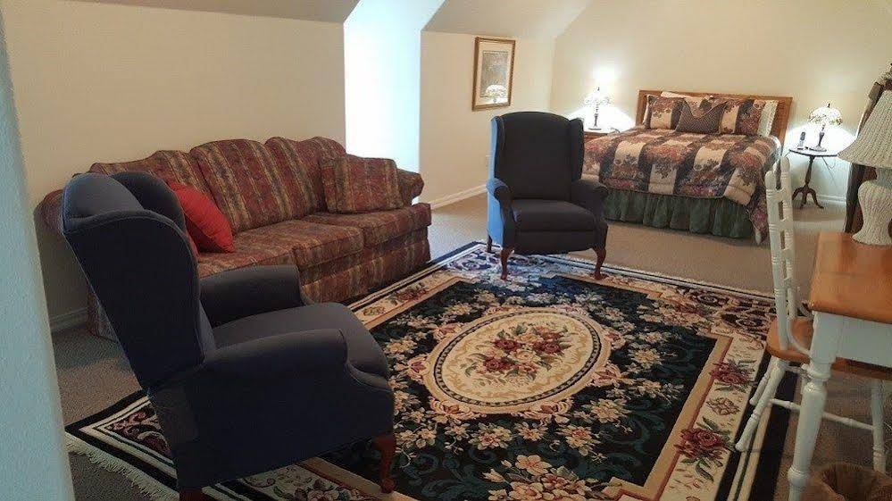 Ring Dove Inn - photo 18