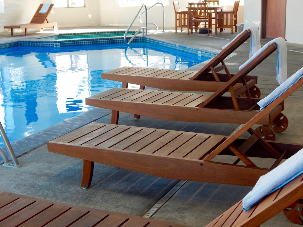 Wood River Inn & Suites - photo 10