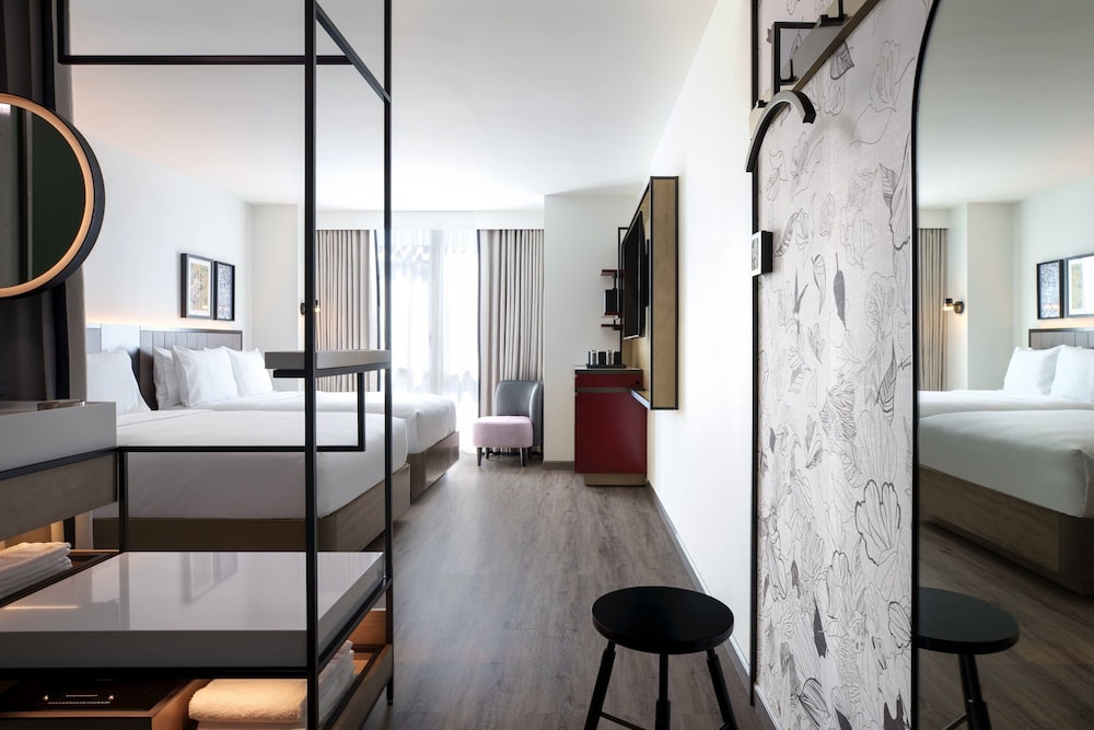 Renaissance New York Flushing Hotel at Tangram - photo 6