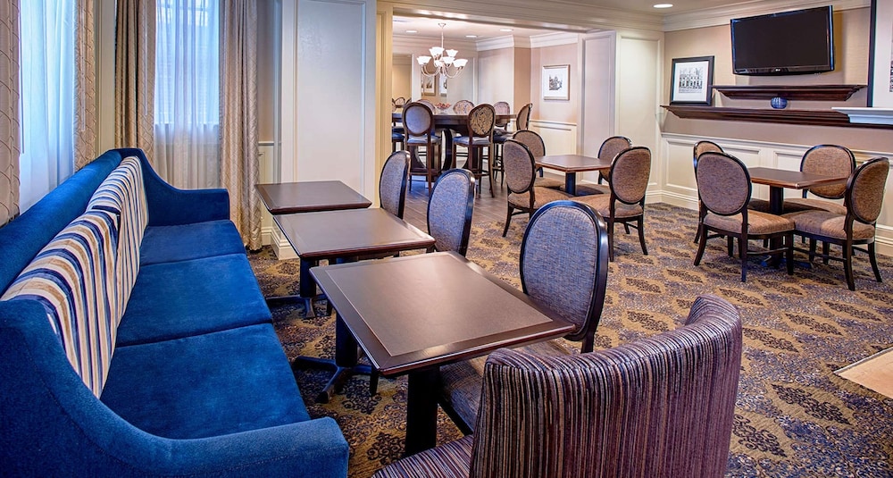 Hampton Inn & Suites Birmingham Downtown Tutwiler - photo 35
