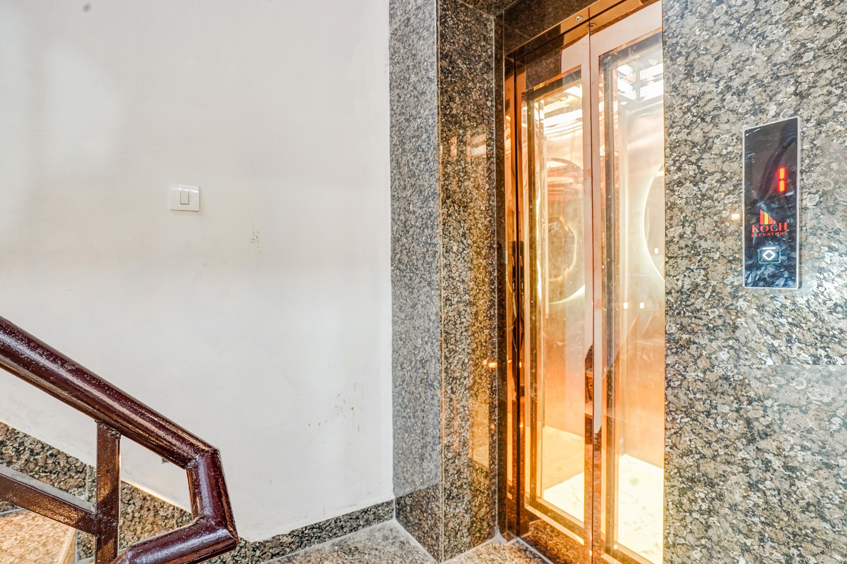 Hotel O By OYO Tulip Sarovar — 4-Star Luxury Hotel in New Delhi, India