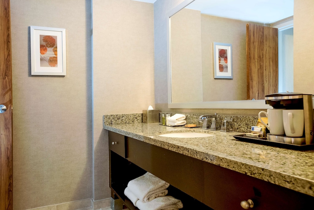 DoubleTree by Hilton Denver Aurora - photo 16