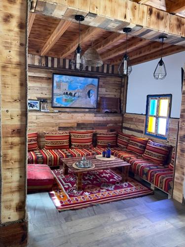 Essaouira wood house — 4-Star Luxury Hotel in Essaouira, Morocco