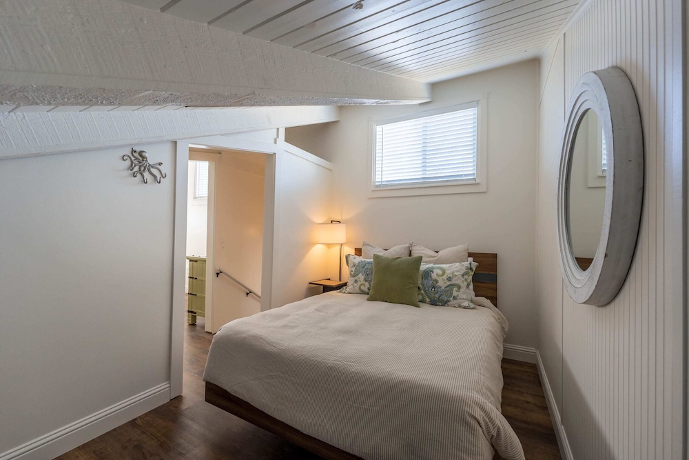 Bandon Marina Inn - photo 39