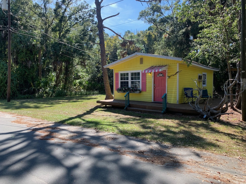 Nature Coast Inn and Cottages - photo 13