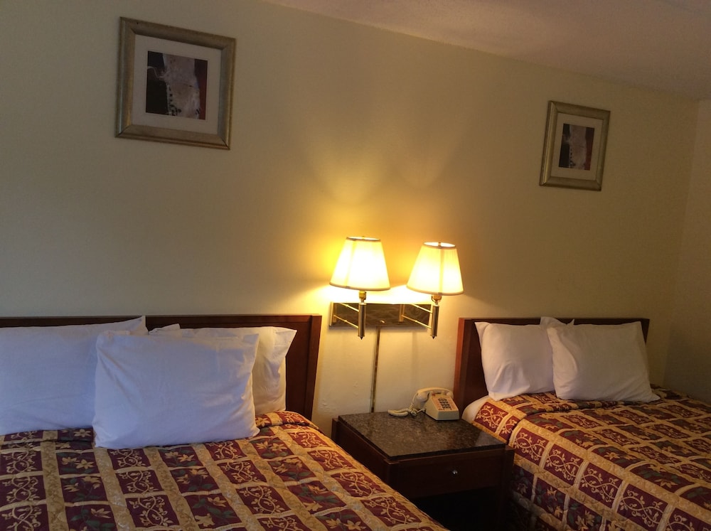 Days Inn by Wyndham York Alabama - photo 8