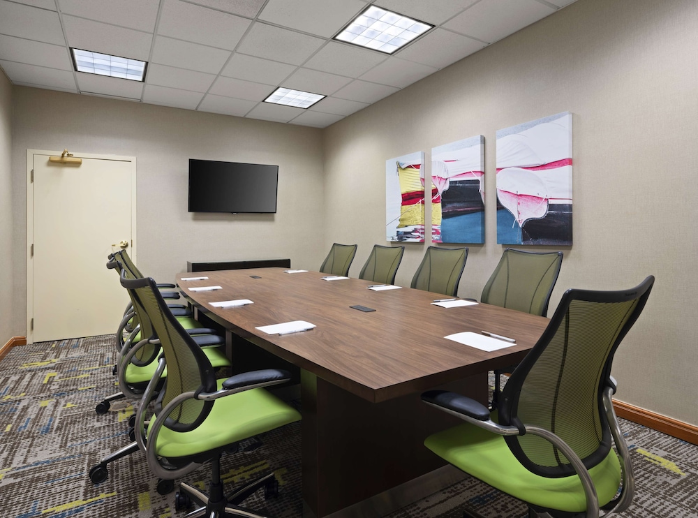 Hampton Inn & Suites Arundel Mills Baltimore - photo 59