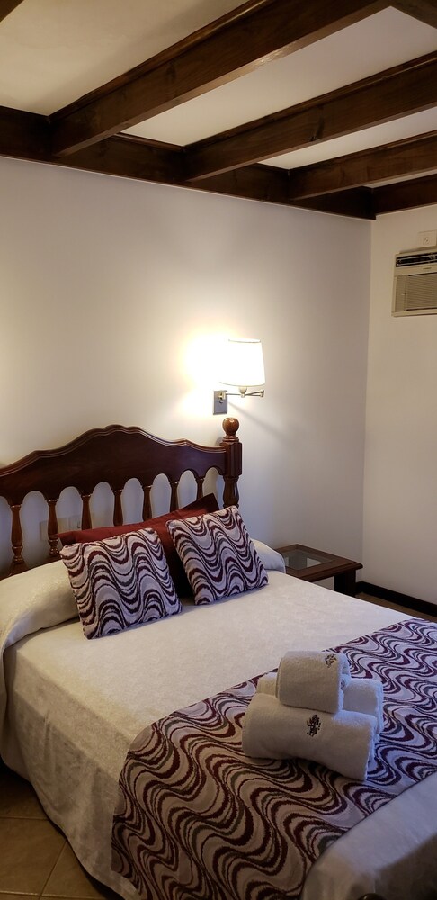 Hotel Andorra — hotel in Carilo