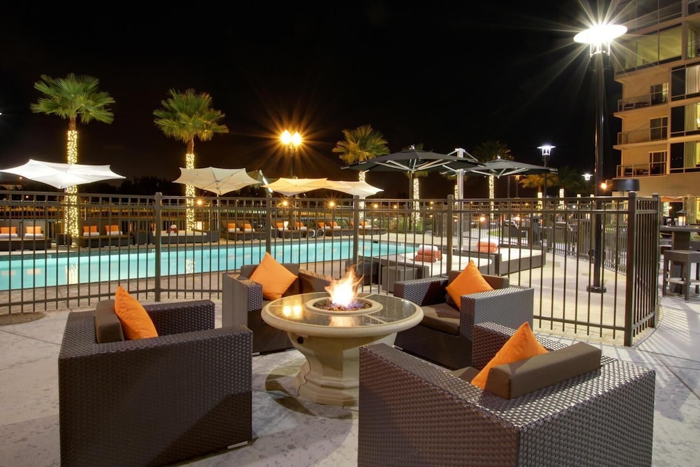 University Plaza Waterfront Hotel - photo 30