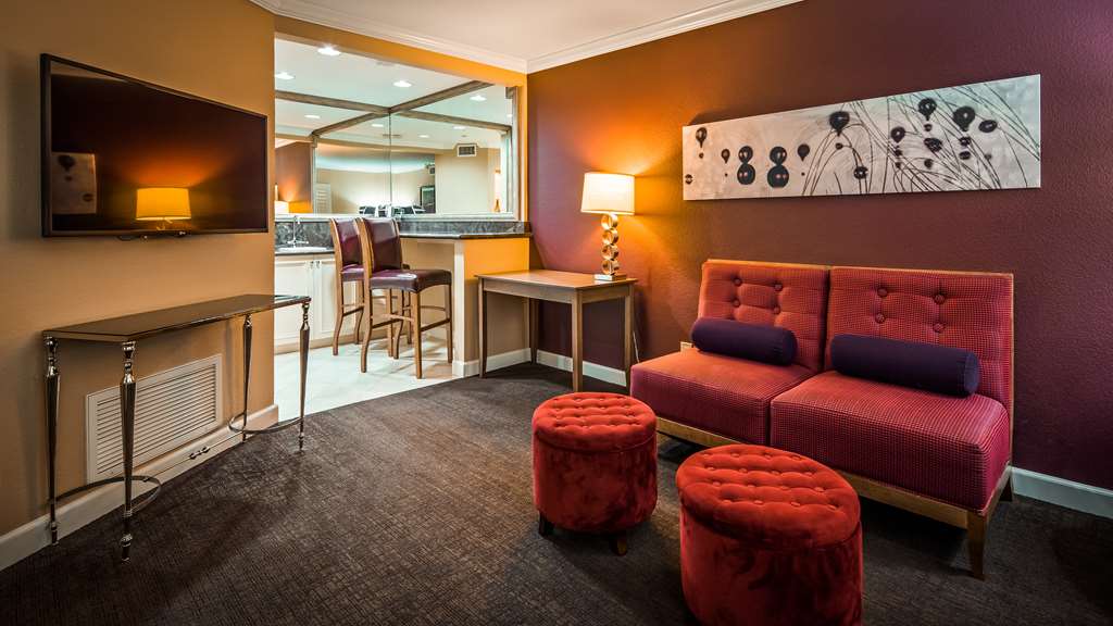 Best Western Plus Casino Royale Center Strip - photo 12