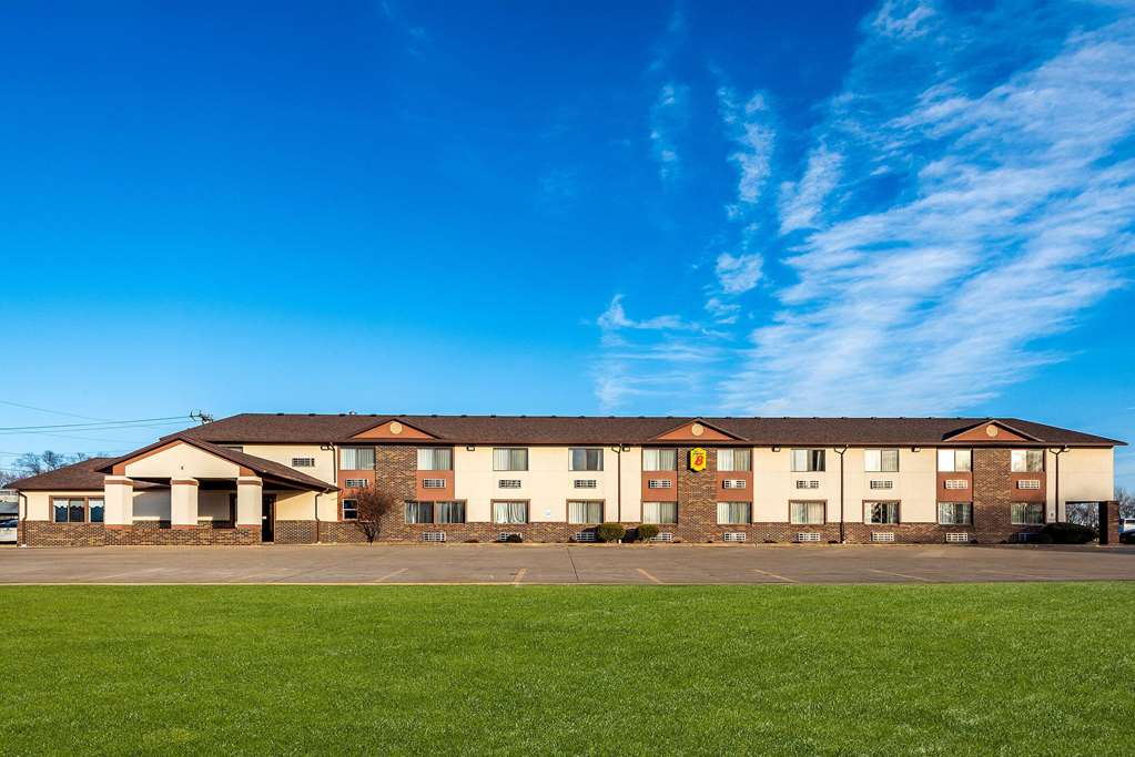 Super 8 by Wyndham Oelwein - photo 5