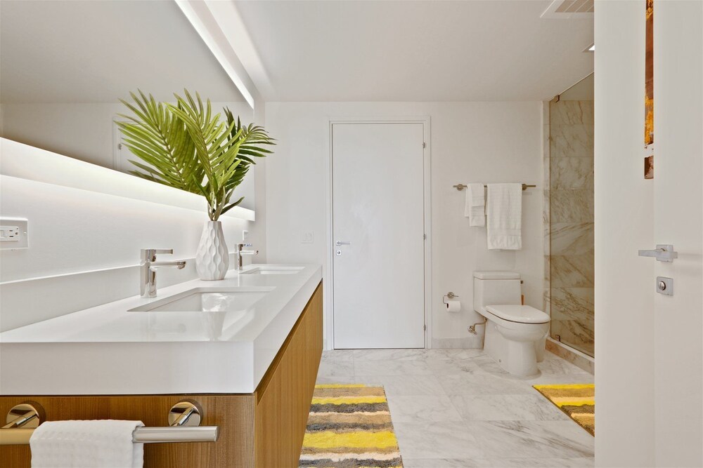 Top Fort Lauderdale Condo 7th Floor Private and Sanitized Hotel Amenities Free Parking for Stays Over 27 Days 400 ft From the Beach. Hosted by Super Host Fort Lauderdale - photo 19