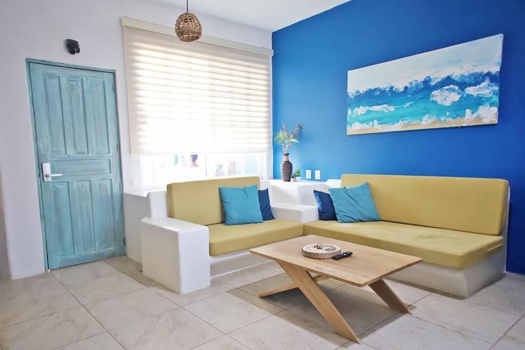 2BR Water at Mikasa Fast WIFI King beds AC Near beach Pool — 4-Star Luxury Hotel in Puerto Escondido, Mexico