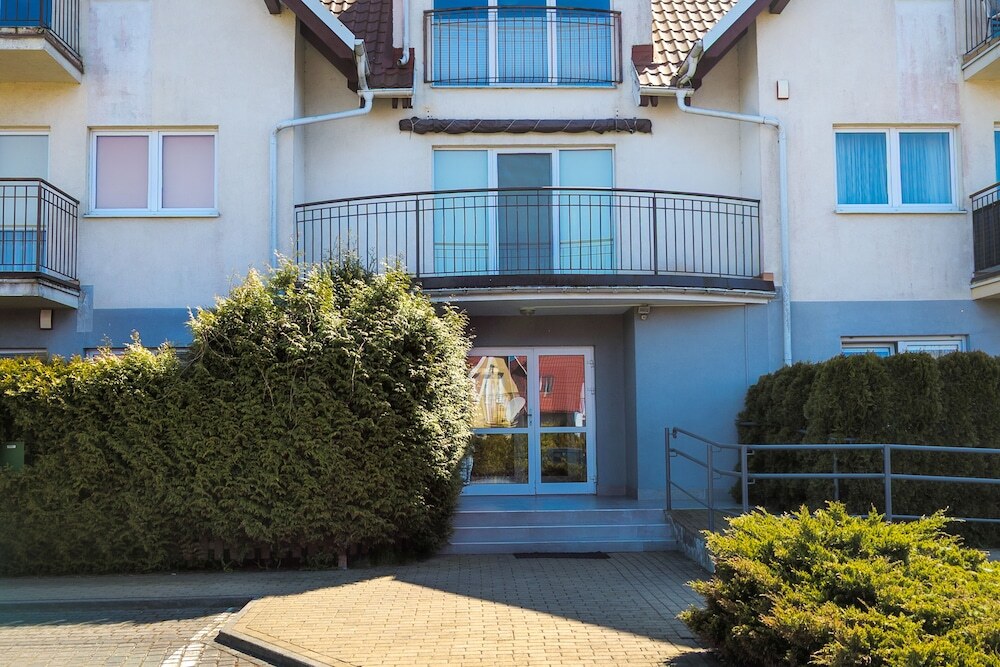 Comfy Studio Zamkowa 400m from the Beach by Noclegi Renters — 4-Star Luxury Hotel in Puck, Poland
