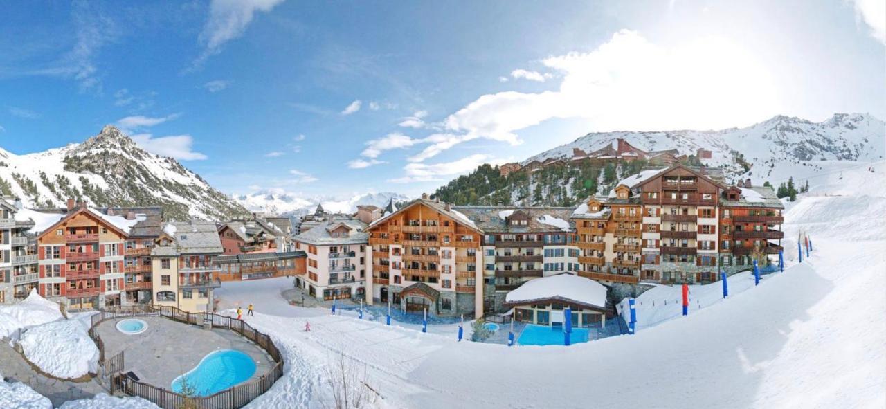 Arc 1950 Cozy Apartment with Mountain View — 4-Star Luxury Hotel in Les Arcs, France