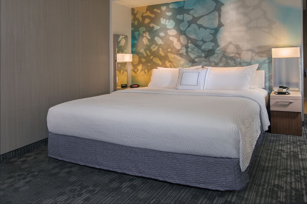 Courtyard by Marriott Fargo - photo 10