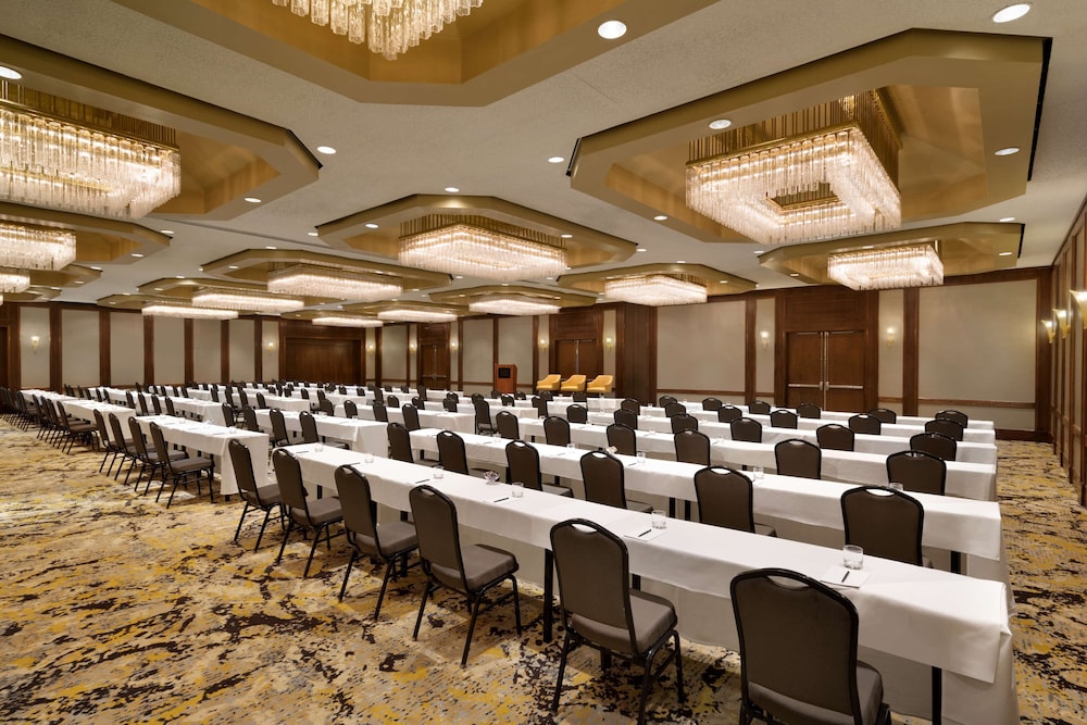 DoubleTree by Hilton Stamford - photo 60