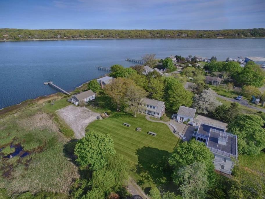 Newly Updated Spacious Steps To Water — Eastham