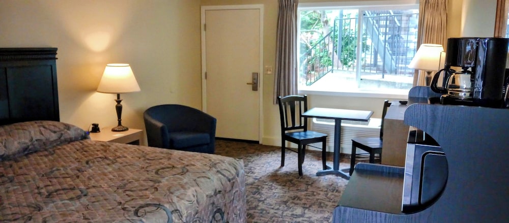 Cocusa Motel - photo 69