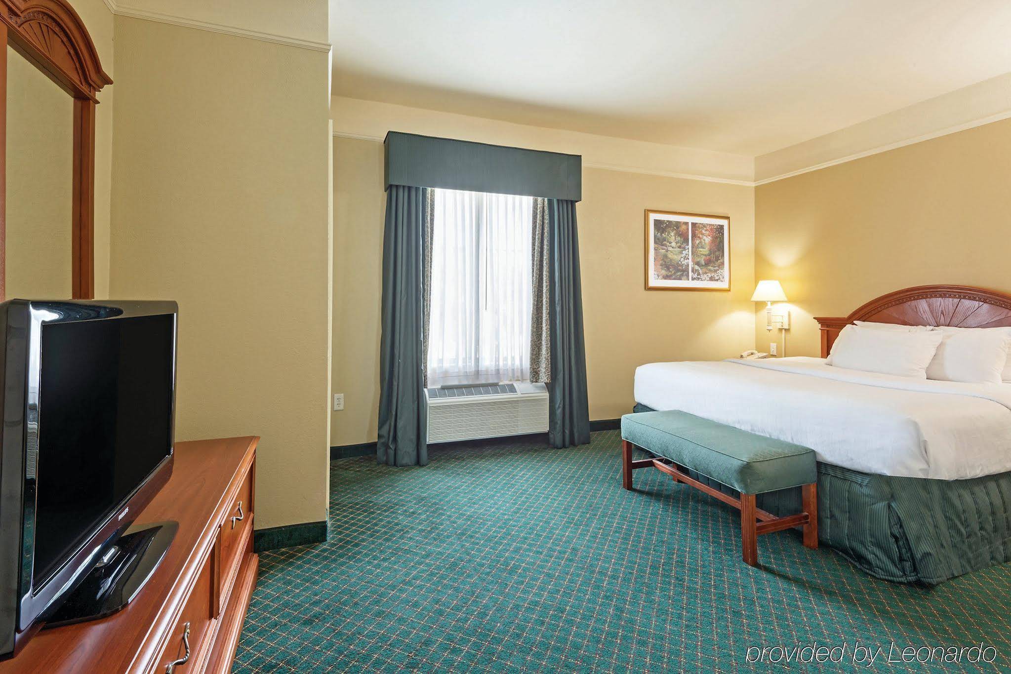 La Quinta Inn & Suites Covington - photo 4