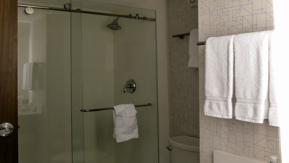 Holiday Inn Express & Suites Miami Airport East by IHG - photo 48
