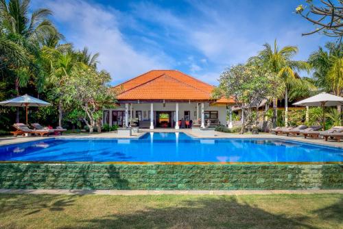 Villa Saffraan Bali — 4-Star Luxury Hotel in Banjar, Indonesia
