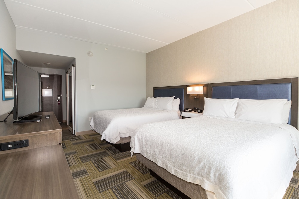Hampton Inn & Suites Syracuse North Airport Area - photo 14