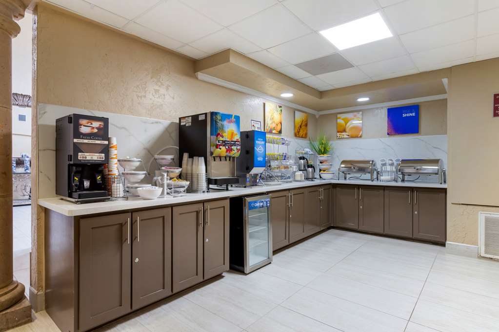 Comfort Suites Kingwood Houston North - photo 31
