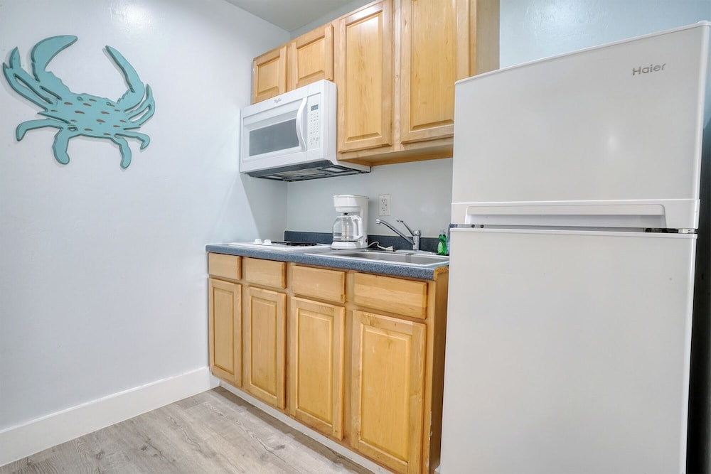 Lighthouse Resort Inn & Suites - photo 27