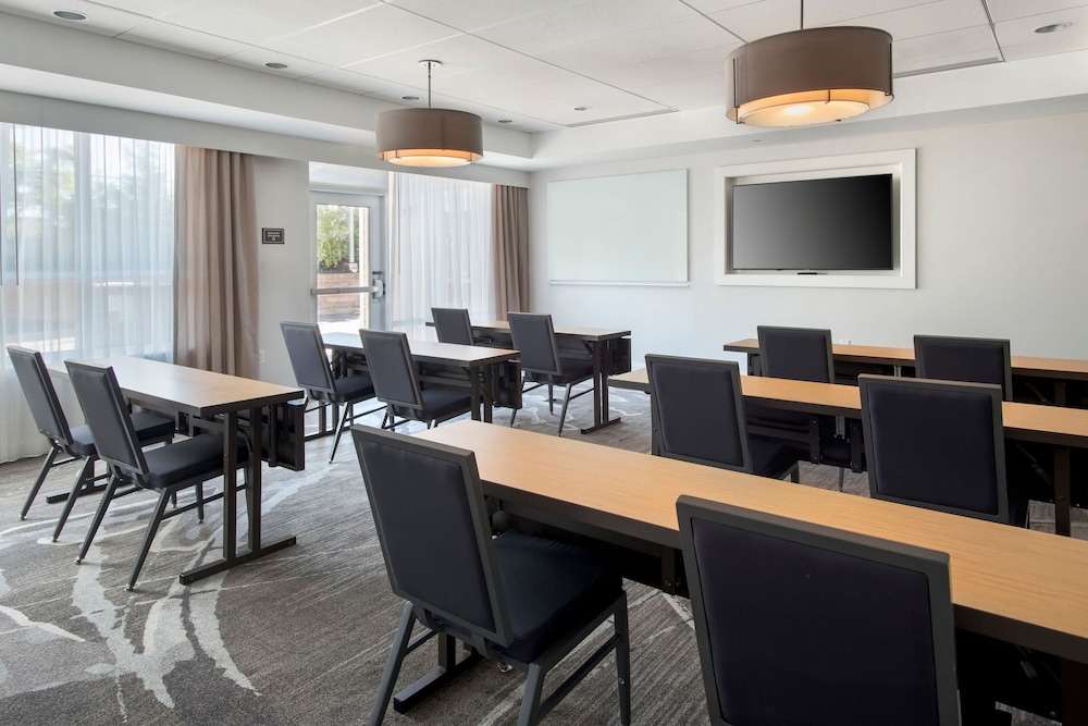 Residence Inn by Marriott New York Long Island East End - photo 43
