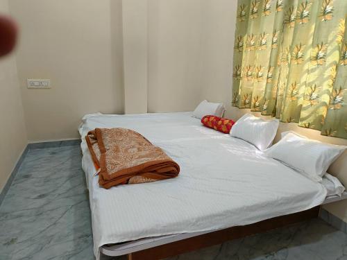 Hotel Shree Shivganga — Ujjain