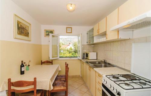 Three Bedroom Apartment In Zaton Veliki